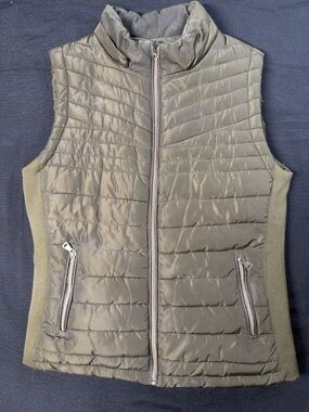SNOBBISH Women's Vest (missing Hood) Women’s Size L  Olive Green Puffer Vest